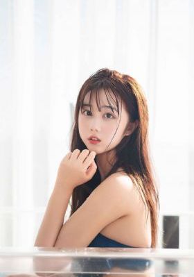 亲胸吻胸添奶头GIF动态图免费_HD720P欧美电影在线
