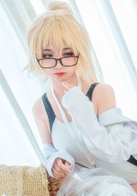 蜜蜂视频成人app_超清在线播放