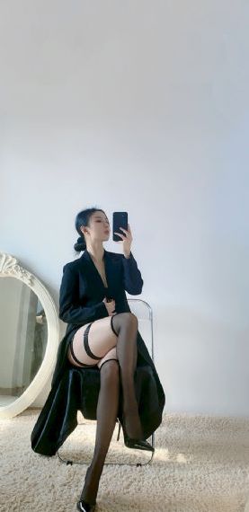 亚洲制服丝袜第一页_高清电影完整版