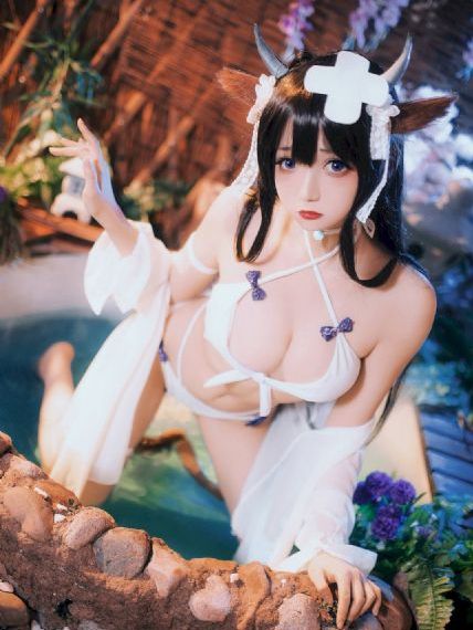 我的丝袜短裙陪读妈妈_高清影视在线观看
