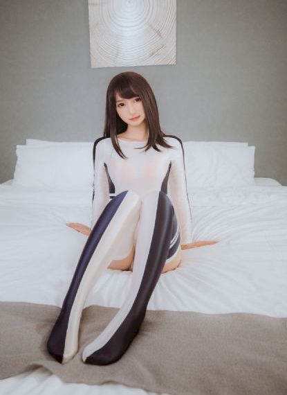 美妇湿透娇羞紧窄迎合_1080P电影全集观看